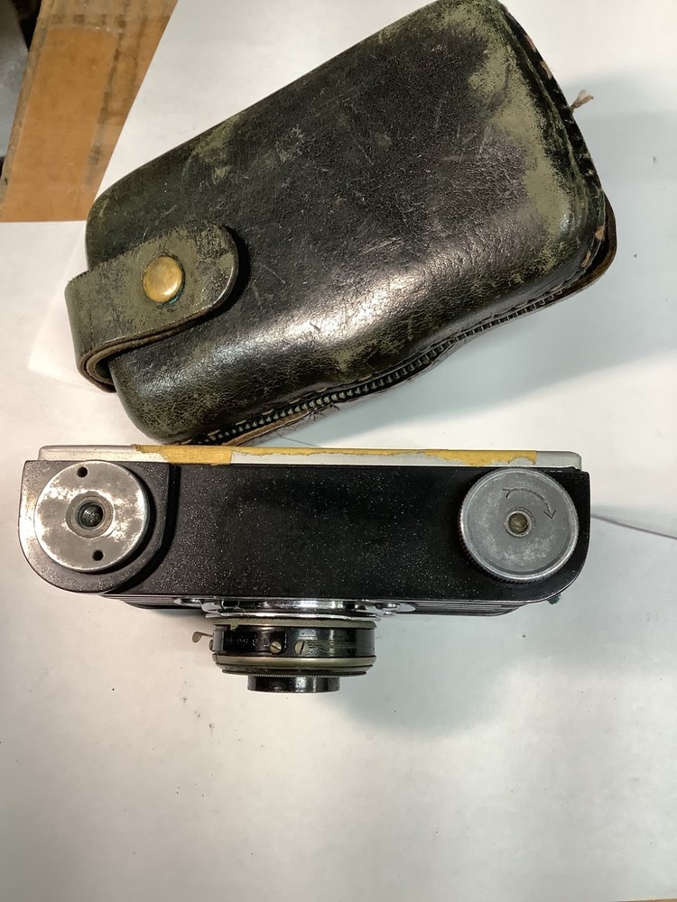 Bakelite Argus A camera Read