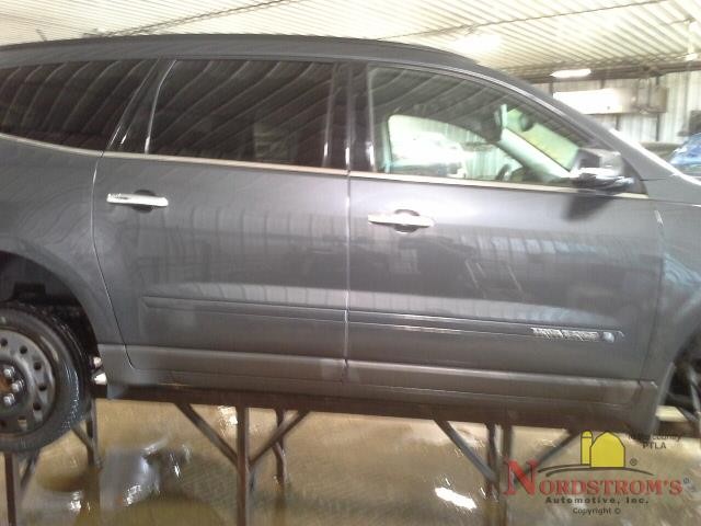2009 Chevy Traverse Driver Front Headrest Only Black Cloth