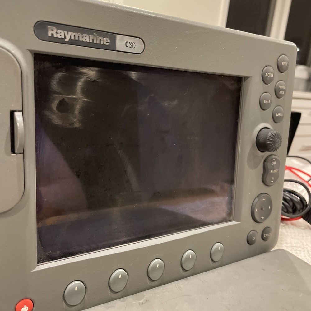 Raymarine C80 E02020 Color 8.4" Fishfinder Radar GPS Chartplotter MFD Display