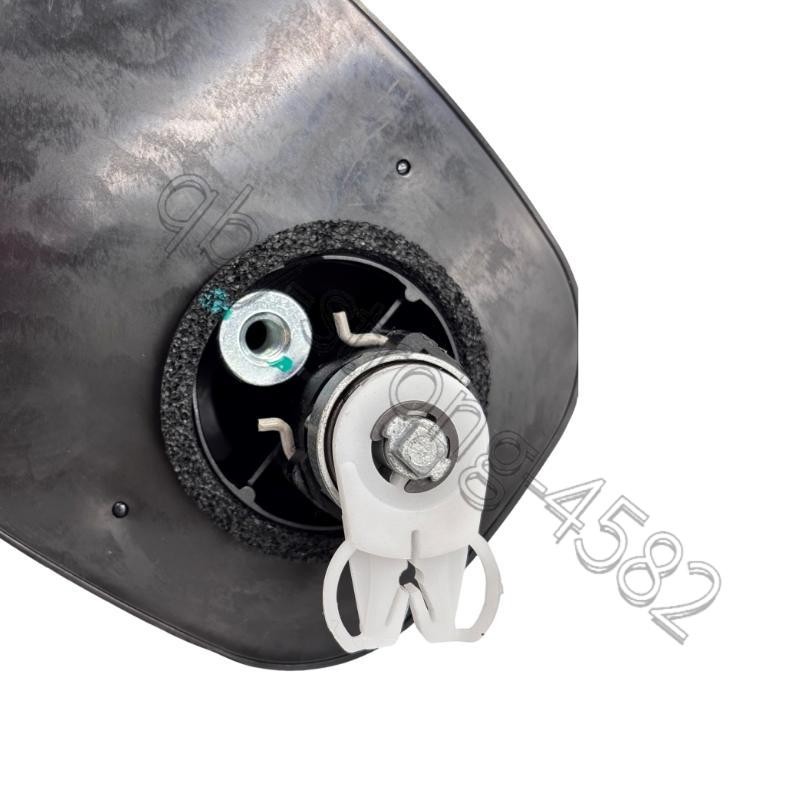 3F260-53252, Outer Handle Assembly For Kubota M5040FC M5140FC M6040FC M7040FC