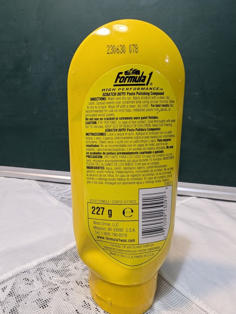 Formula 1 Scratch Out Paste Polishing Compound 8oz Bottle