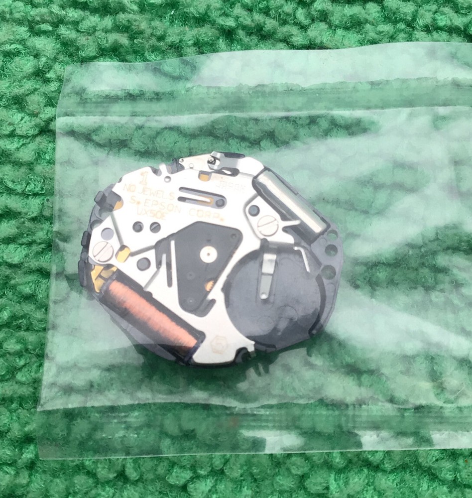 Seiko VX50E Replacement Quartz Watch Movement With Stem, NOS