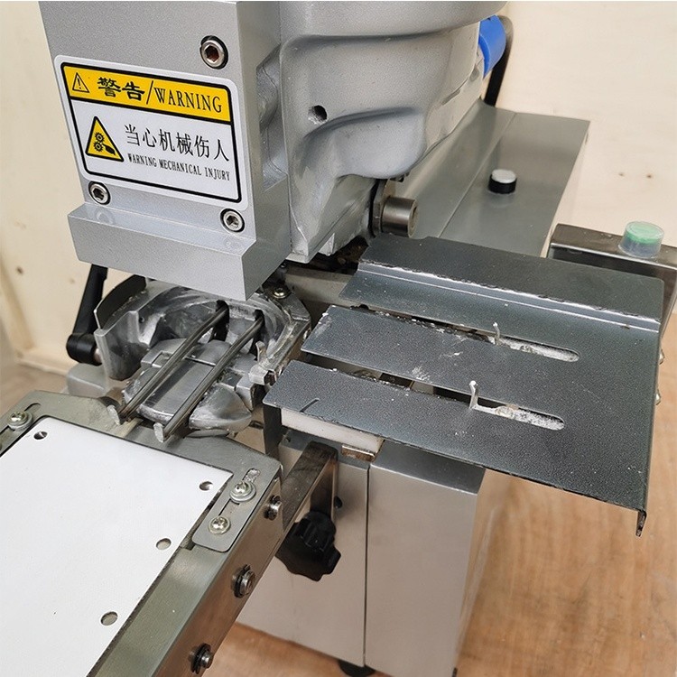 110V 220V Japanese Dumpling Making Machine Samosa Empanada Wrapping Machine