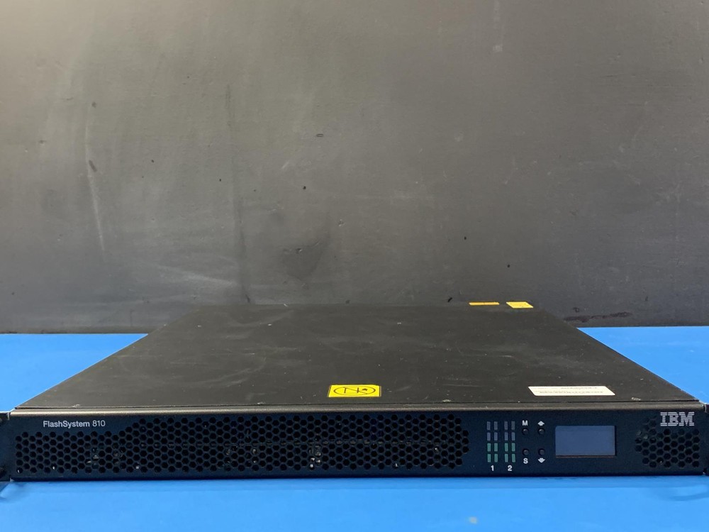 IBM 9830 810 Flash Storage System 9830-AE1 2x 2TB HDD