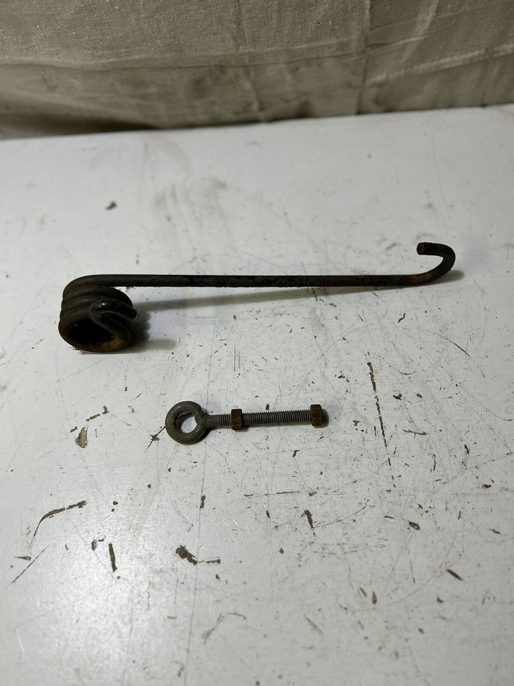70-78 Arctic cat left front suspension spring 0104-032