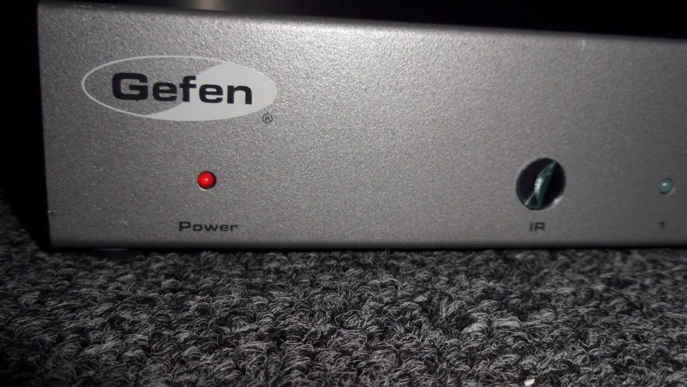Gefen EXT-DPKVM-241 DisplayPort KVM Switch