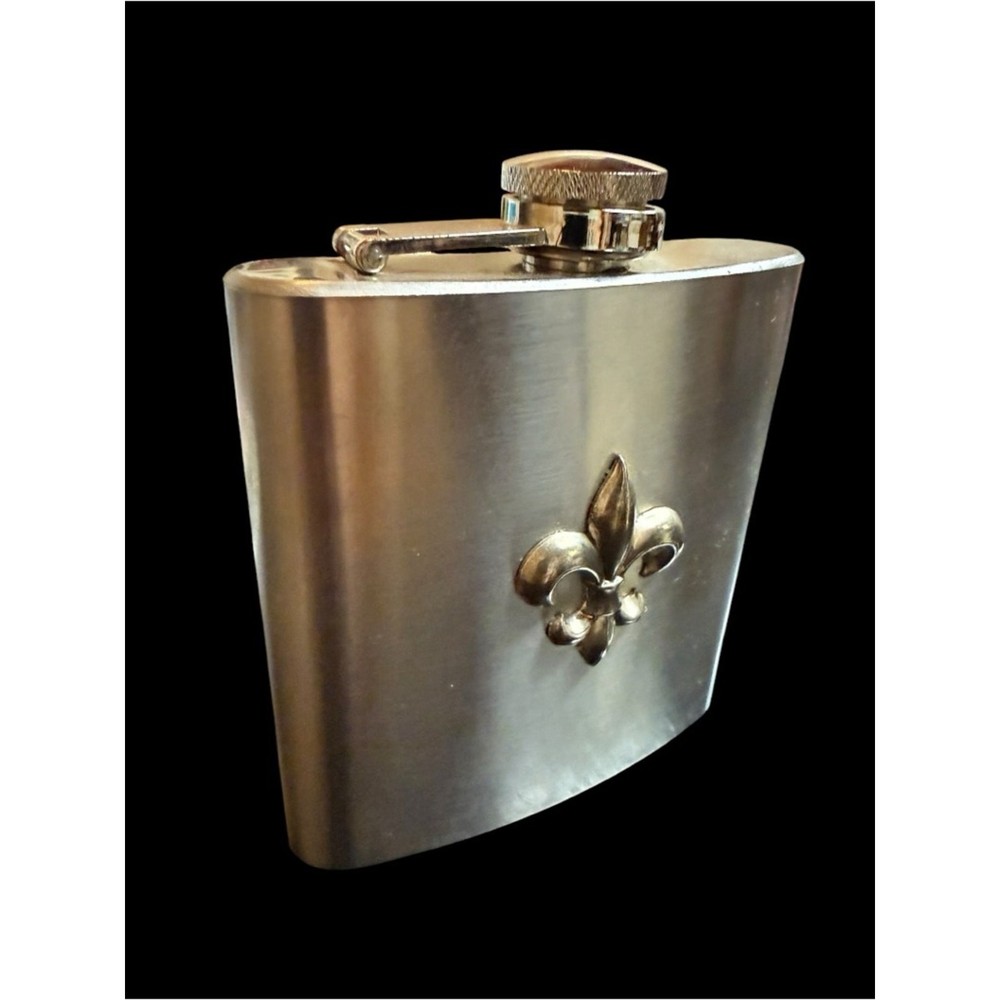 Fleur-de-Lis Silver tone Hip Flask