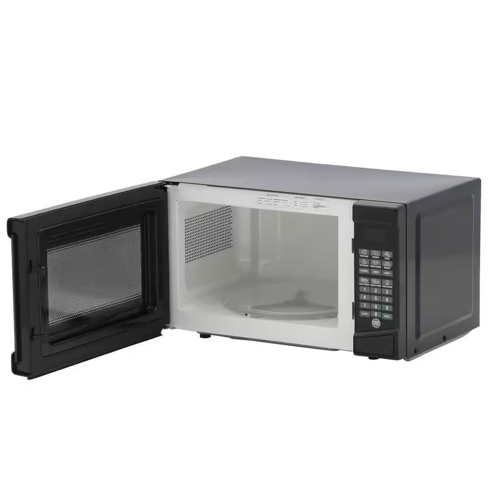 0.7 cu. ft. Countertop Microwave in Black