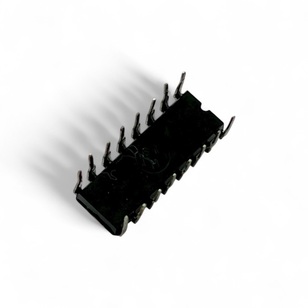 Original Famicom / NES Controller MN4021B Shift Register IC Chip Tested OEM Part