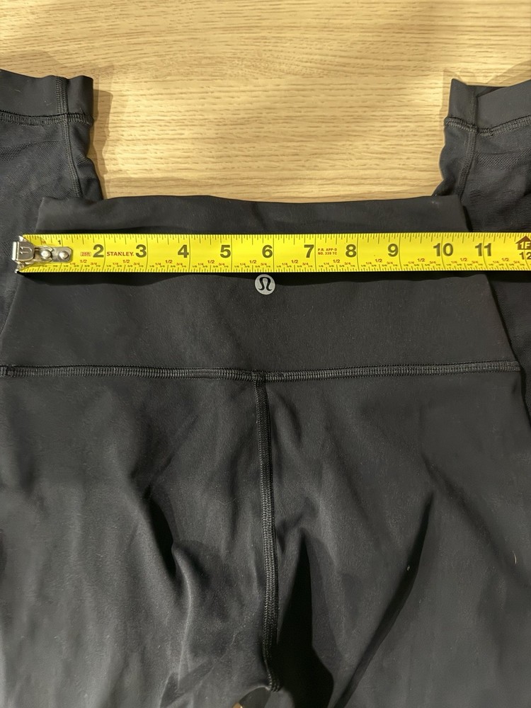 Lululemon sheer will HR tight 28” camo size 4