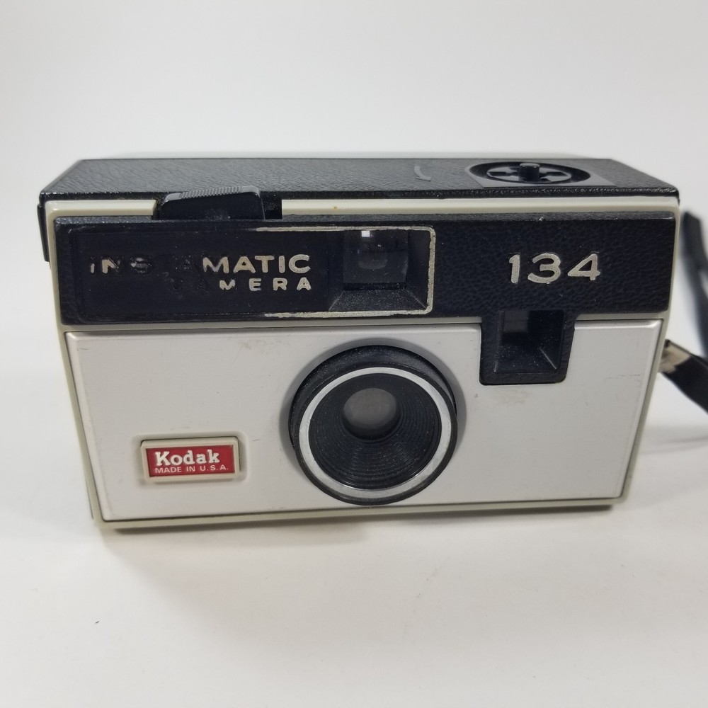 Vintage Kodak Instamatic 134 Camera UNTESTED