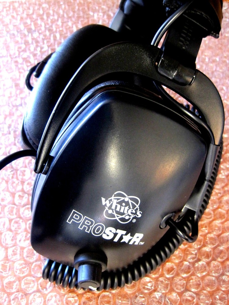 2011 Whites VX-3 Multi-Frequency Metal Detector Plus Hard Case! read description