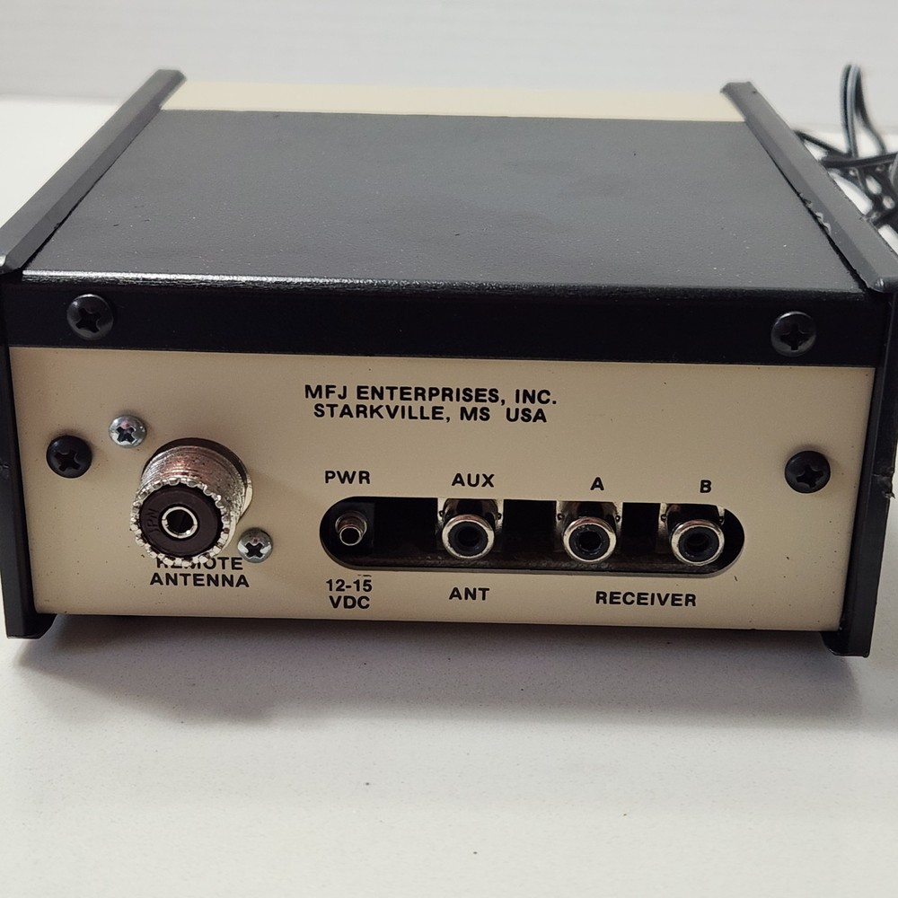 Vintage MFJ MFJ-1024 Analog Remote Active Antenna Box with Power Supply UNTESTED