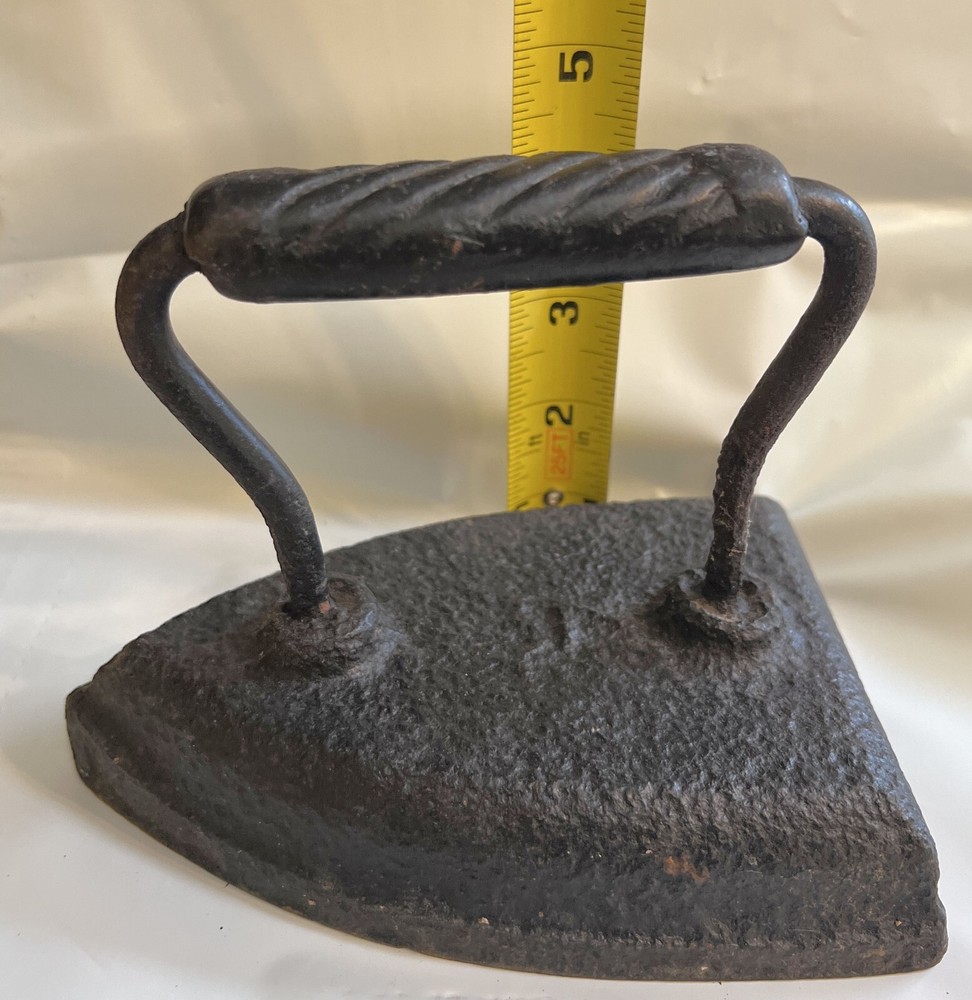 Antique Cast Iron Number 7 Iron