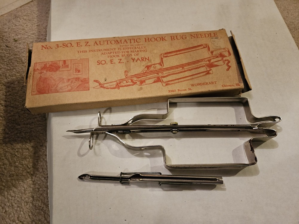 AUTOMATIC HOOK RUG NEEDLE & BOX WONDERART NO 3 VINTAGE Plus Extra Needle