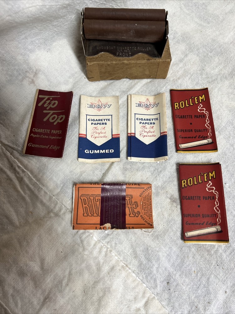 VINTAGE SHOWBOAT CIGARETTE ROLLER /BOX/PAPERS