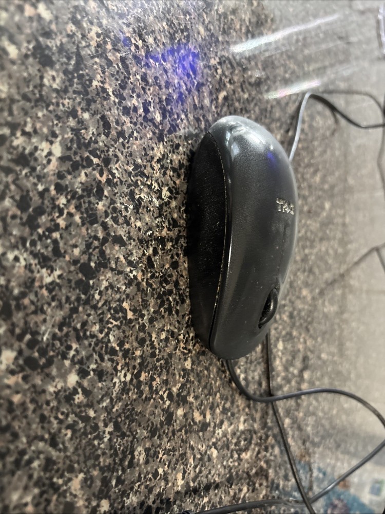 Dell 11D3V 1000 DPI Optical 3-Button USB Mouse - Black