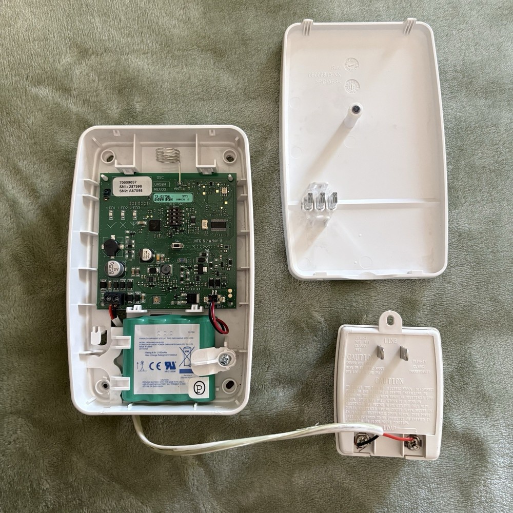 DSC WS4920 NA Wireless Repeater