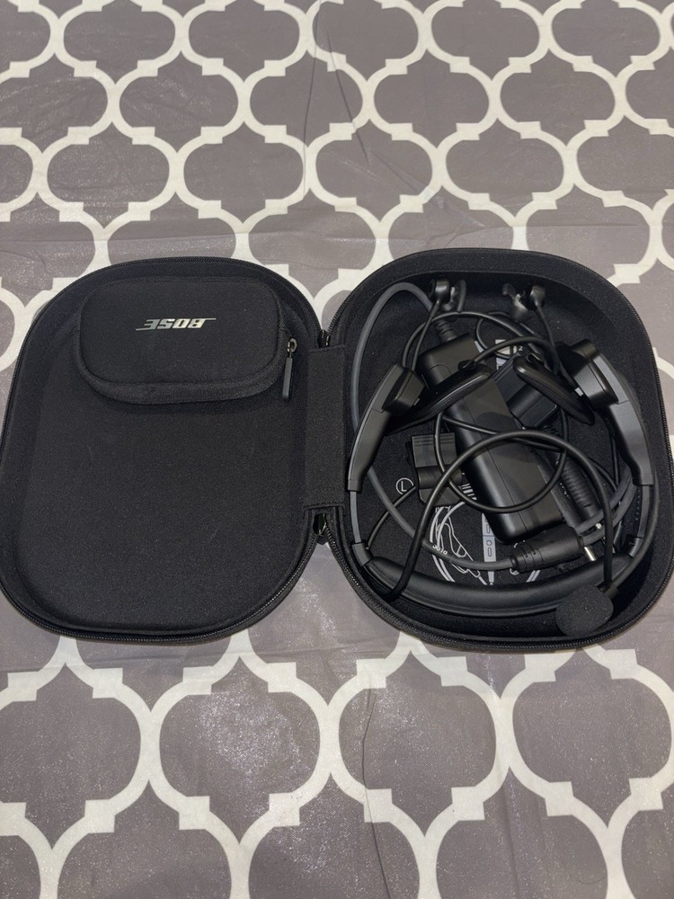 Bose ProFlight Series 2 Aviation Headset Black NON Bluetooth. Tested Working