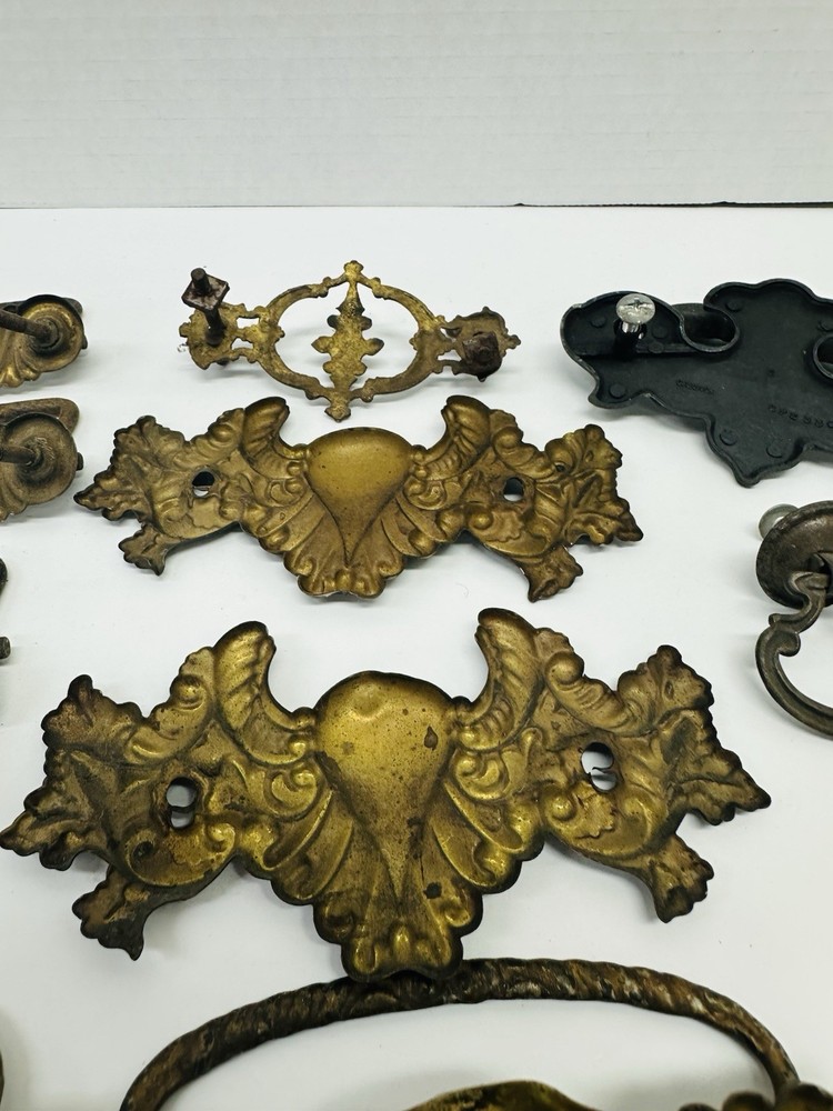 Metal And Brass Handle And Pull Lot