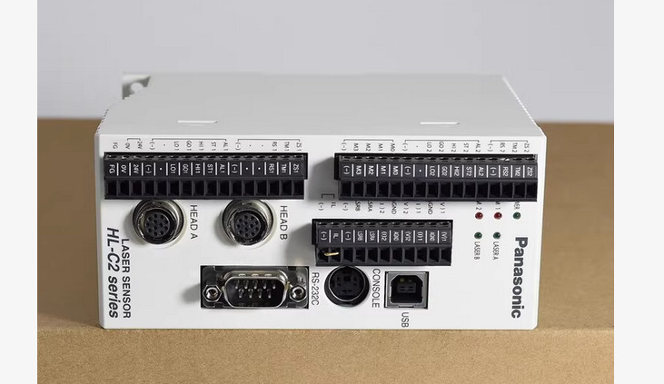 Used Panasonic HL-C2C Laser Sensor Controller Same as photos
