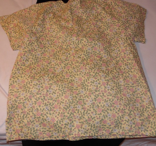 Scrubs small top and bottom