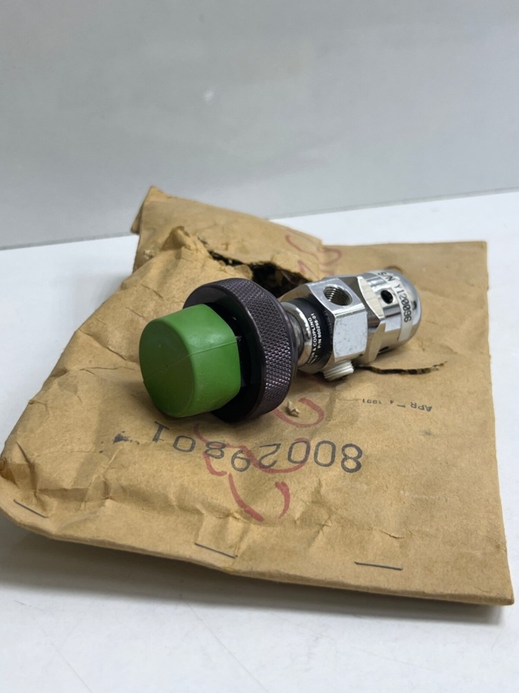 SCOTT REGULATOR & COUPLING 800298-01