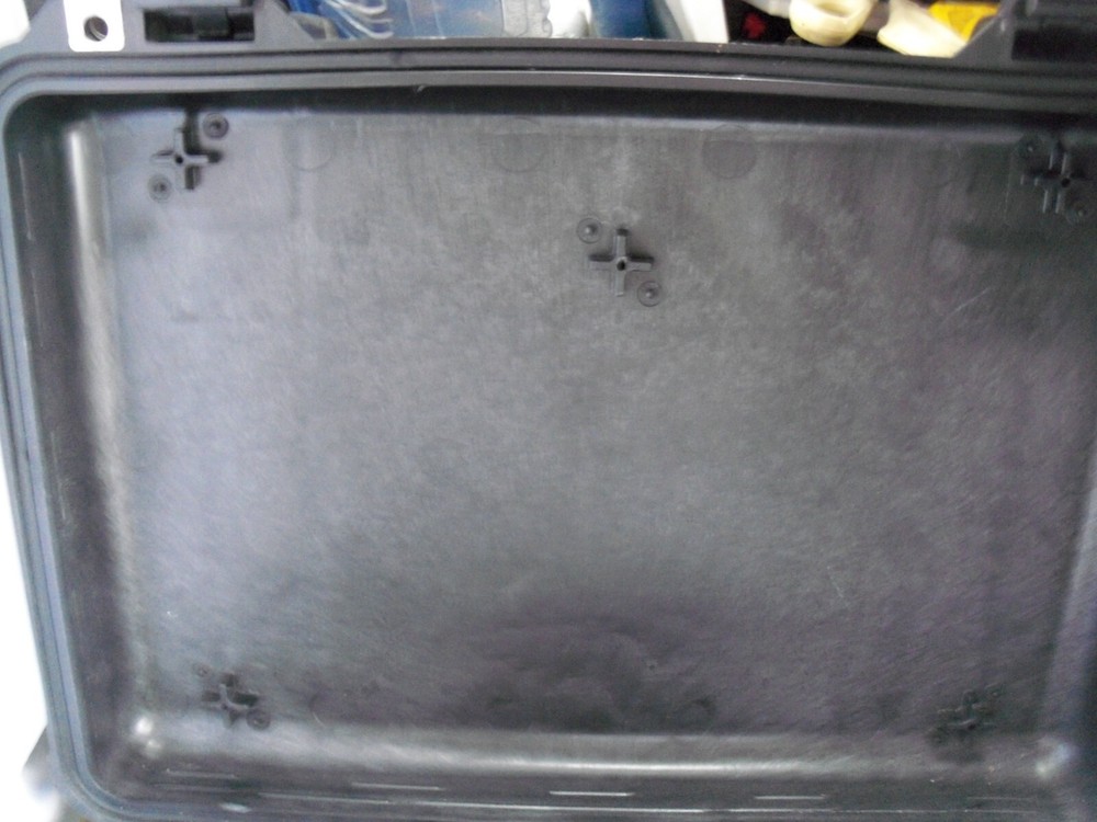 PELICAN CASE (NO FOAM, EMPTY, 1500 MODEL)