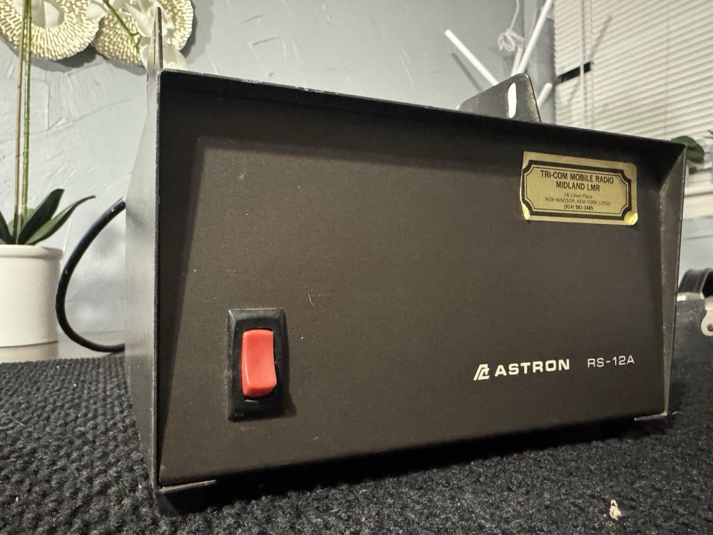 Astron RS-12A Power Supply ( NO TESTED )