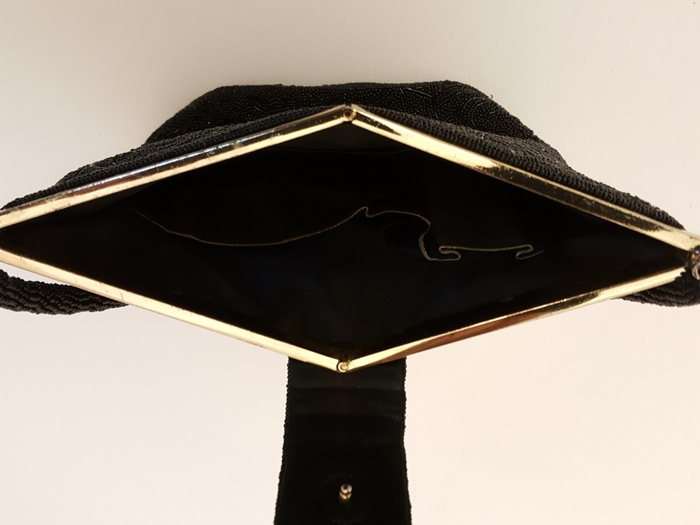 Vintage black glass beaded purse very nice