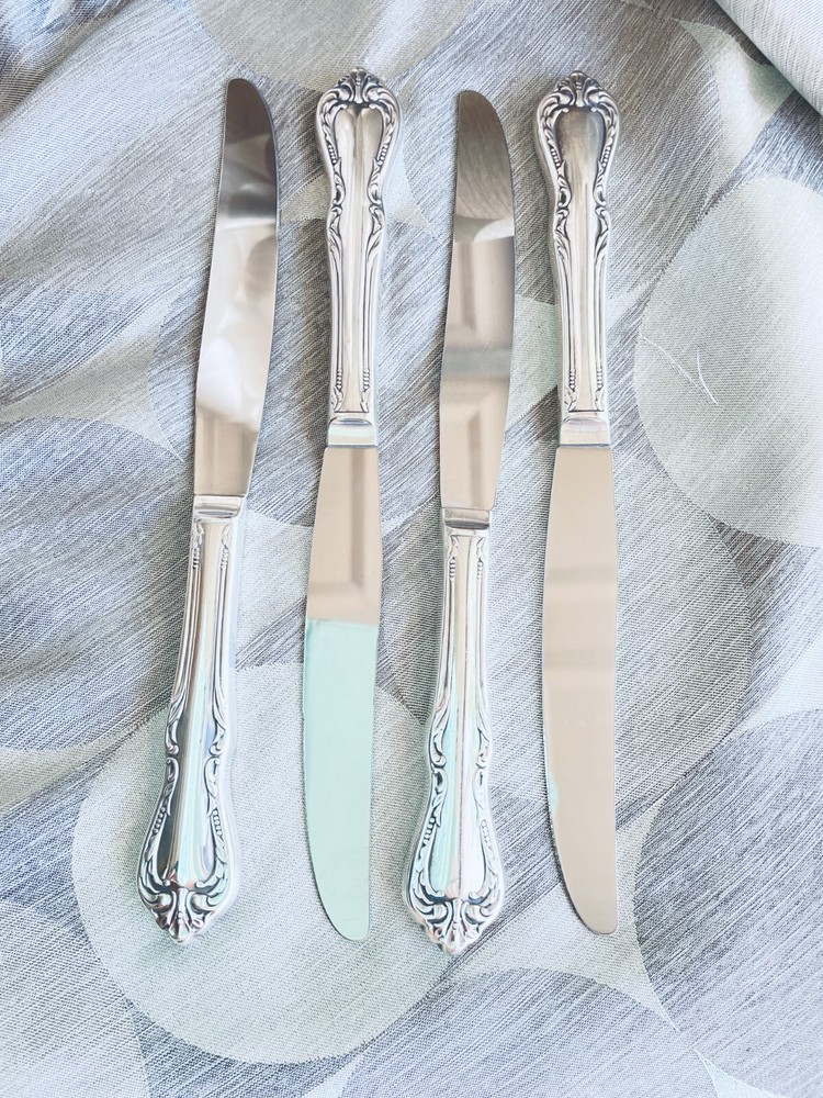 Oneida Wm A Rogers CHALICE / HARMONY Silverplate Flatware Service for 4 (2 av)