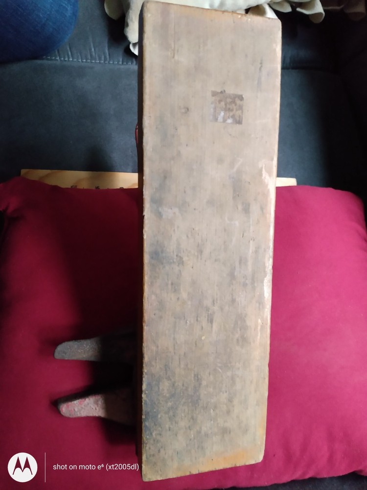 Cast Iron Wood Nut Cracker