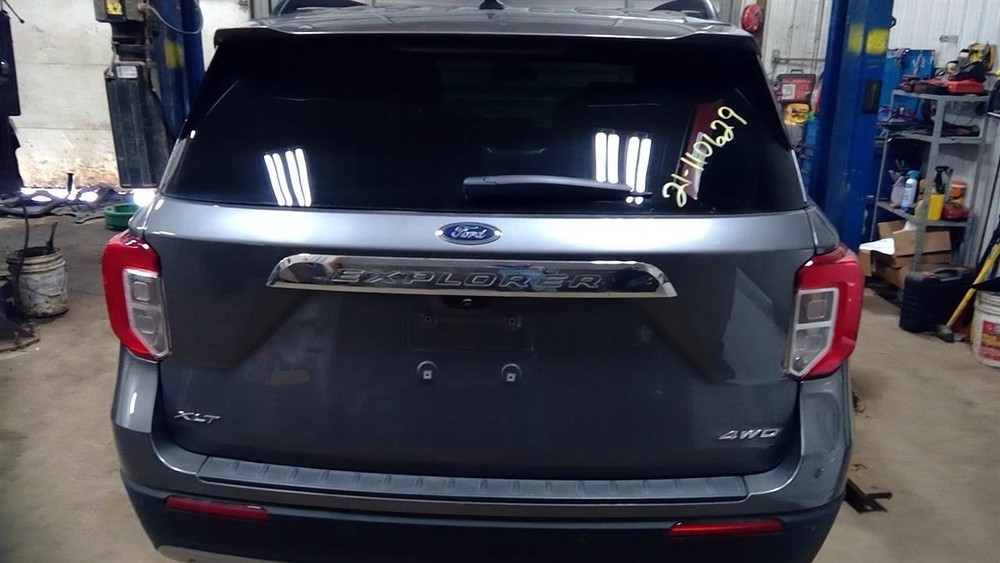 Camera/Projector Camera Windshield Mounted Fits 20-24 AVIATOR 10325885