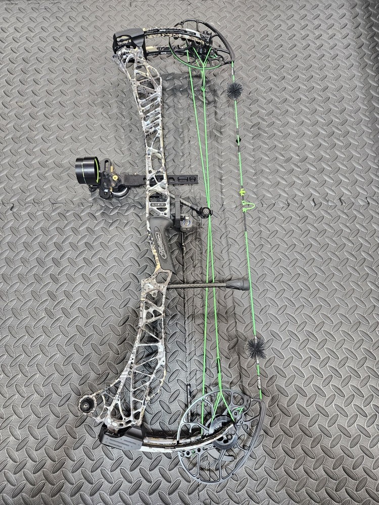 Mathews Lift 33  Optifade RH