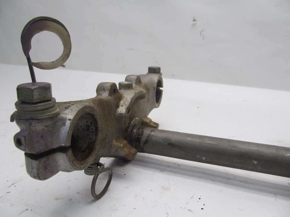 1984 SUZUKI DR125 DR 125 STEERING TREE