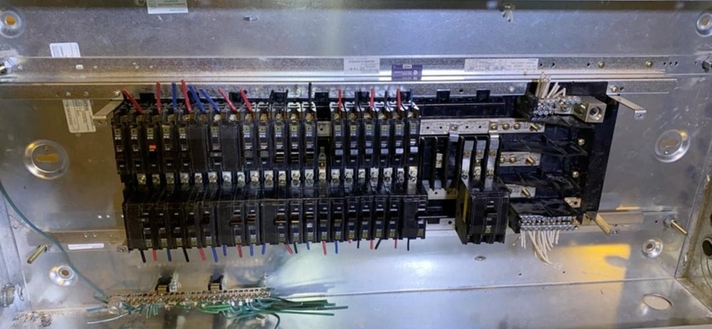 Square D NQOD Breaker Panelboard(S6LLST4253)