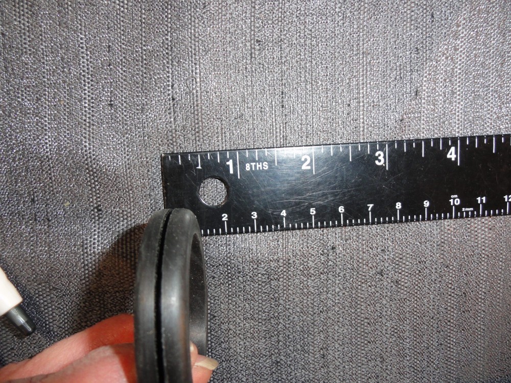 QUANTITY 4 BLACK RUBBER SEALS 2 1/4 INCH DIAMETER