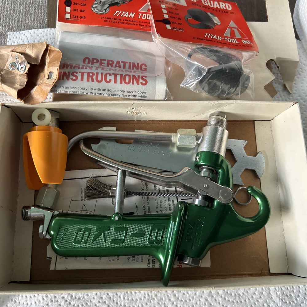 Binks Model 700 Spray Gun