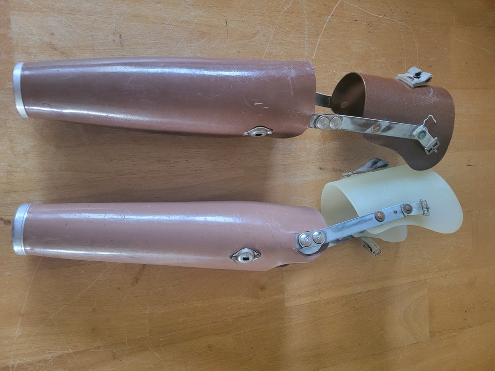 Lot Of 2 Artificial arm Prosthesis No Hooks