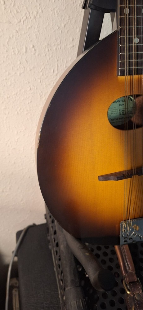 kentucky mandolin KM100