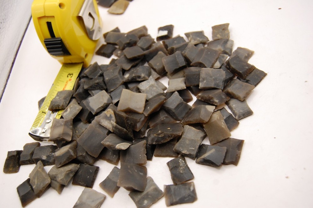 Medium Muzzleloader Blackpowder Flint flints 4 you will get four