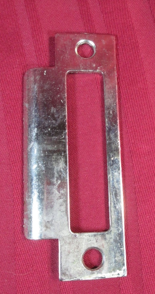 SCHLAGE BRIGHT CHROME BOLT LATCH STRIKE PLATE SQUARE LOCK JAMB POLISHED
