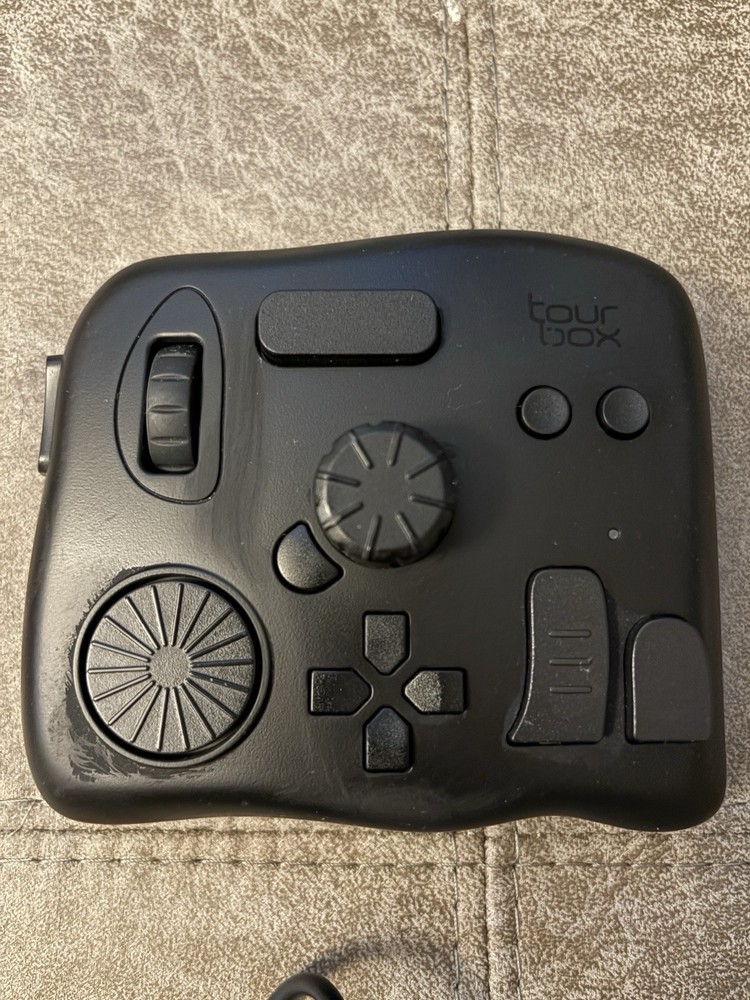 TourBox NEO - Customizable Editing Controller, Video Photo (MAC/PC)