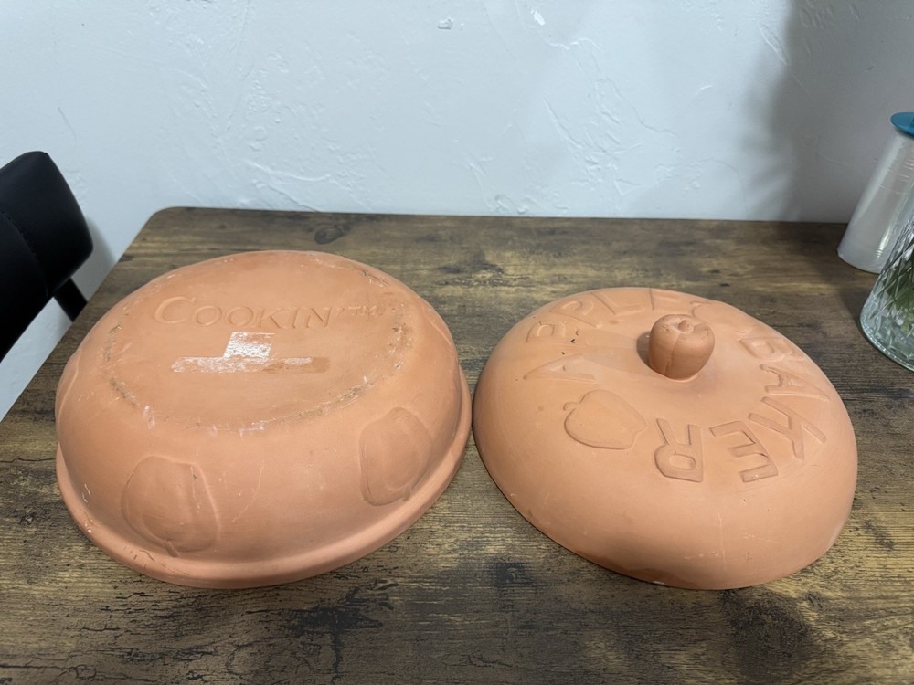 Terra Cotta Apple Baker Dutch Oven