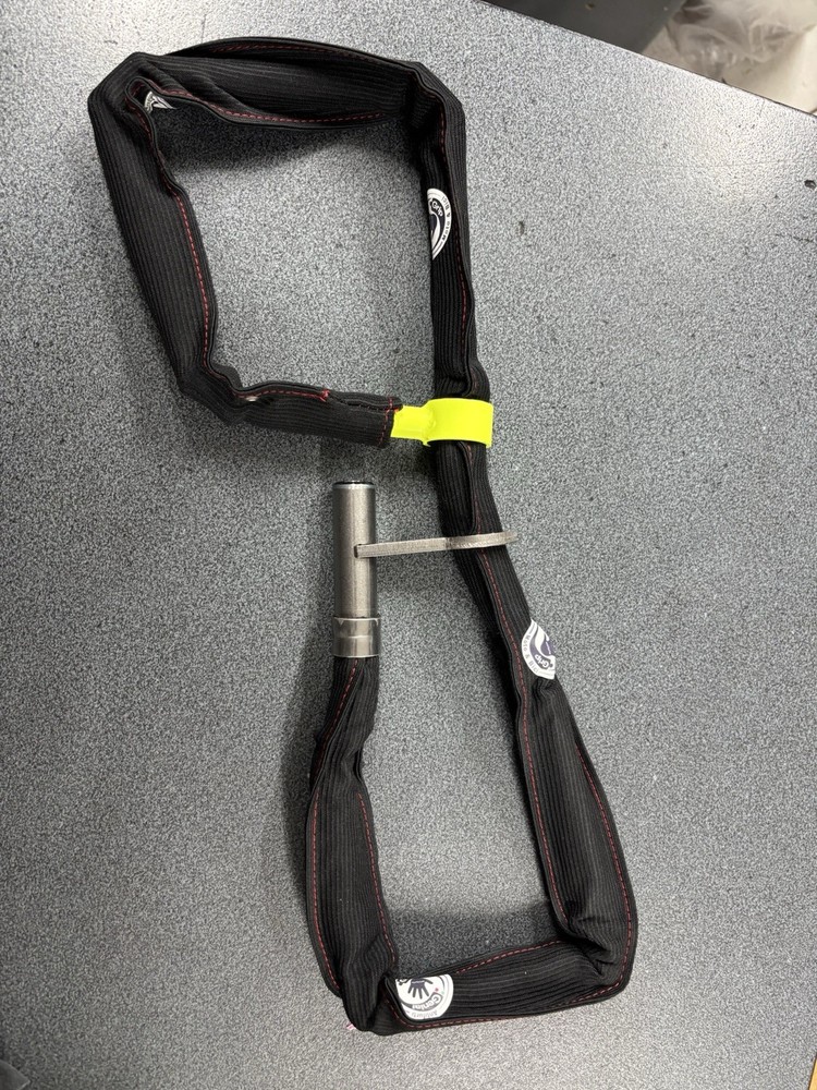 Genial Grip Lock With Case