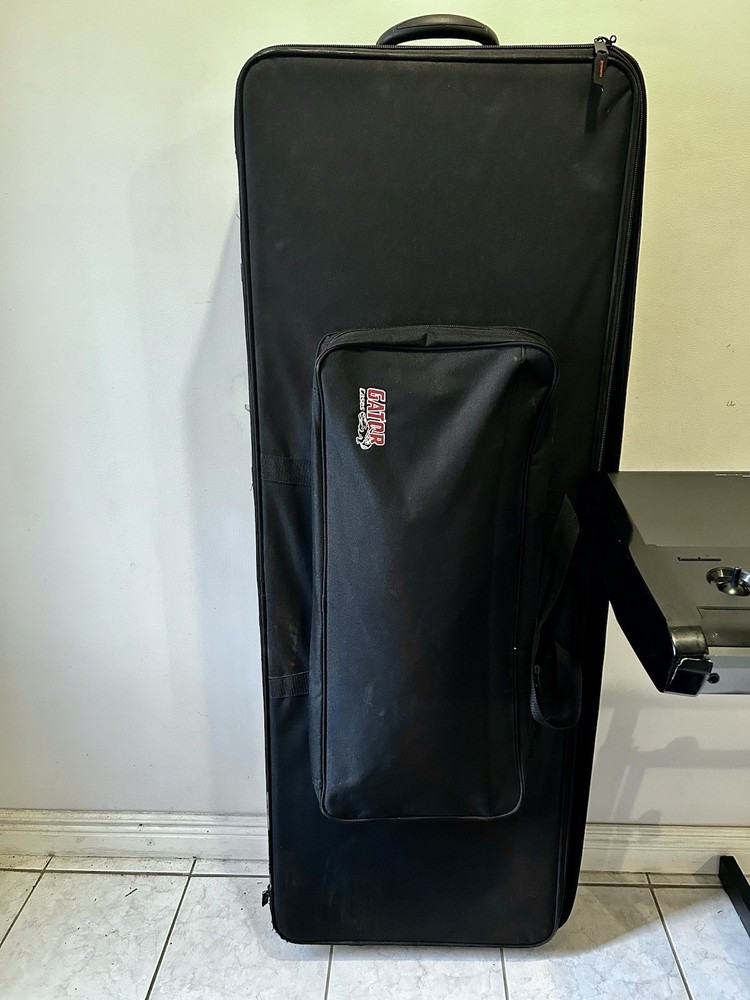 🎹 Korg Kronos Music Workstation Bundle w/ Stand & Case !!!