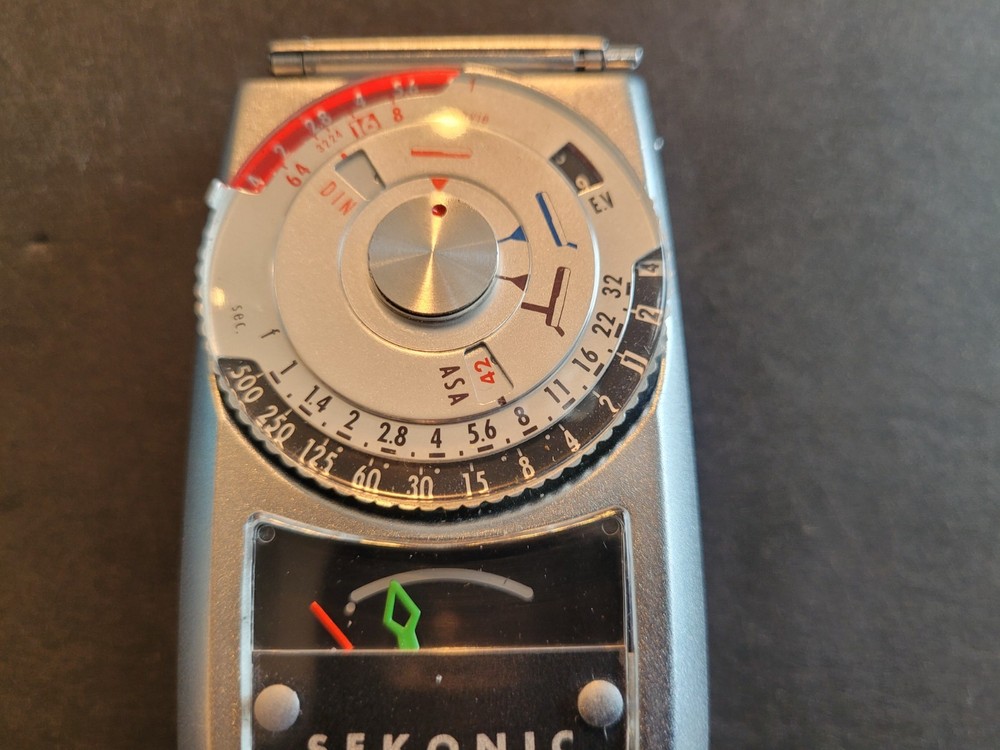 VTG Sekonic Auto Leader Light Meter W/ Case