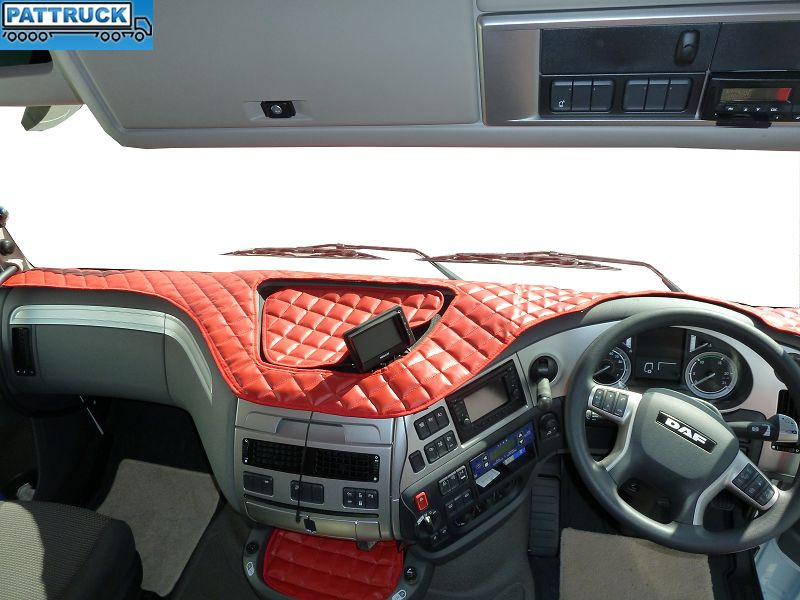 DASH MAT-RED ECO LEATHER FIT DAF XF 106