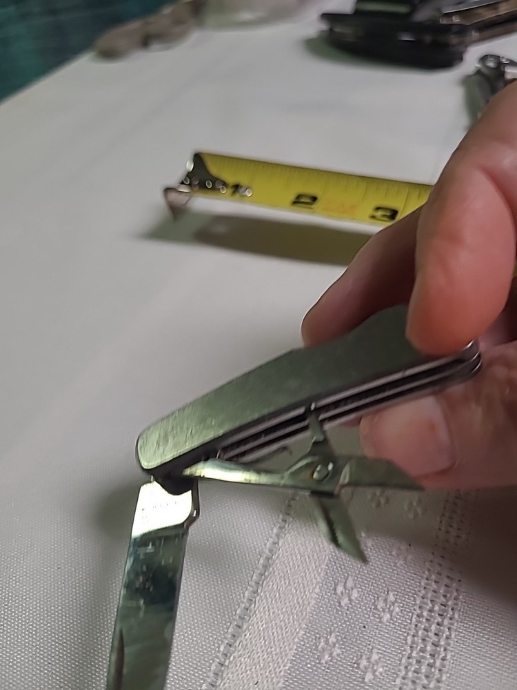 silver eagle knife (BIN B)