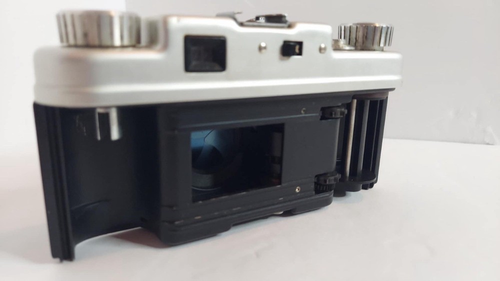 Argus C 44 35mm Camera In Original Leather Case UNTESTED